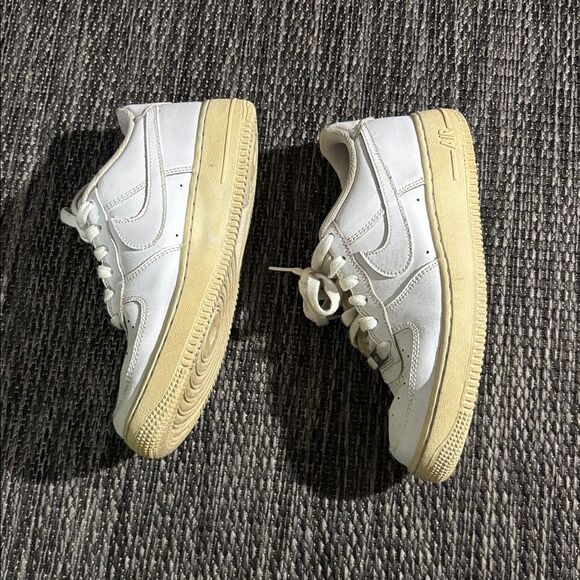 Nike air forces - Picture 2 of 6